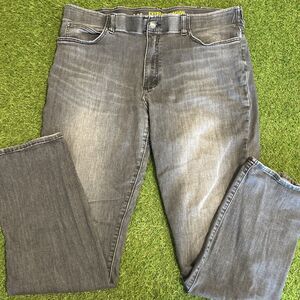 Lee Extreme Motion Straight Fit Tapered Leg Black Jeans Men's Size 42 X 36